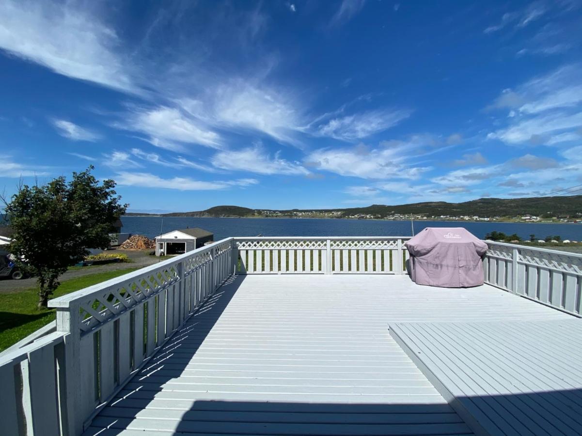 Вилла Rocky Harbour Oceanfront Экстерьер фото